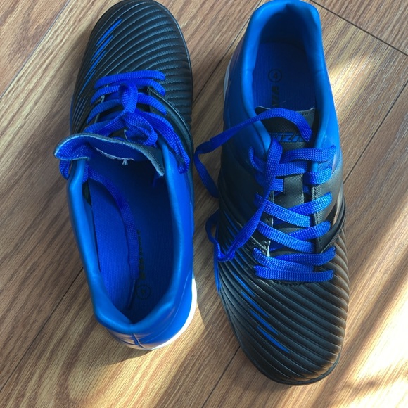 Vizari Turf Sneakers - Picture 3 of 6